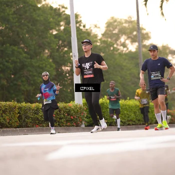 Runner Photo 6323916
