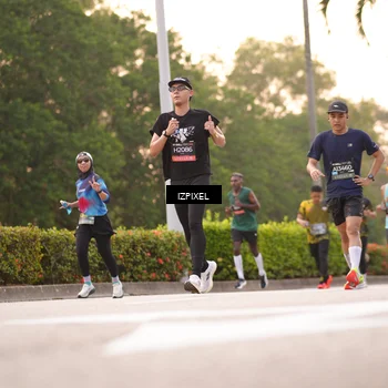 Runner Photo 6323932