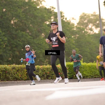 Runner Photo 6323958