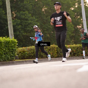Runner Photo 6323972