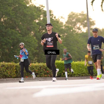 Runner Photo 6323974