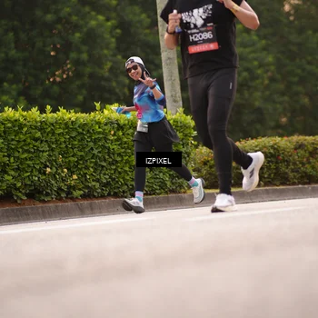 Runner Photo 6324040