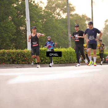 Runner Photo 6324045