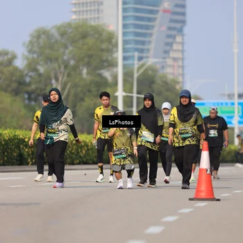 Runner Photo 6324078