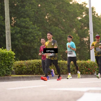 Runner Photo 6324318