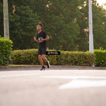 Runner Photo 6324460