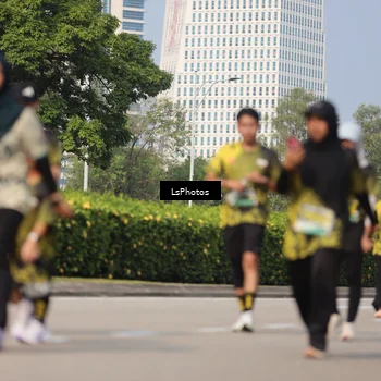 Runner Photo 6324590