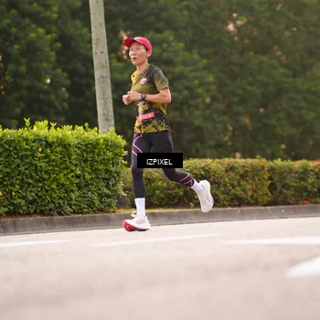 Runner Photo 6324673