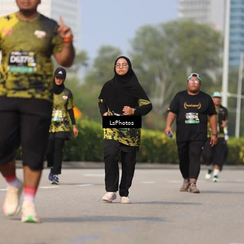 Runner Photo 6324711