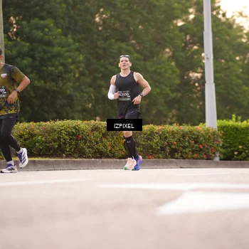 Runner Photo 6325123