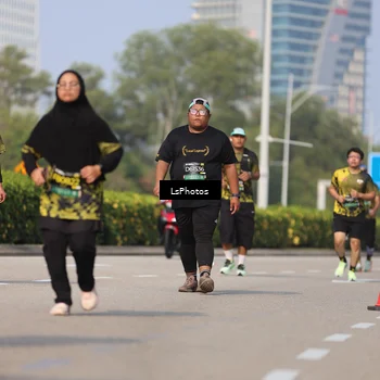 Runner Photo 6325140