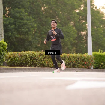 Runner Photo 6325210