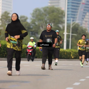 Runner Photo 6325264
