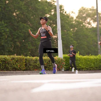 Runner Photo 6325372