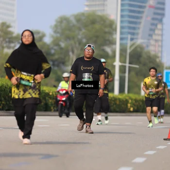 Runner Photo 6325401