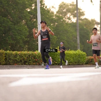 Runner Photo 6325435
