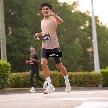 Runner Photo 6325715