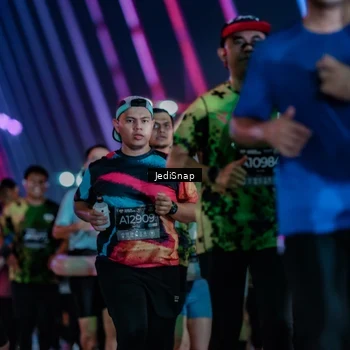 Runner Photo 6325868