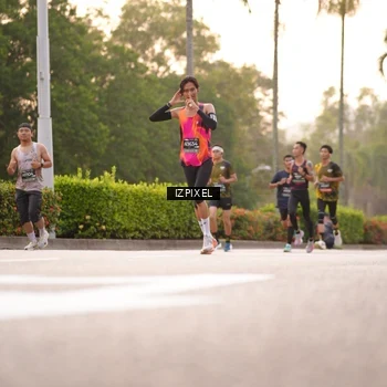Runner Photo 6325870