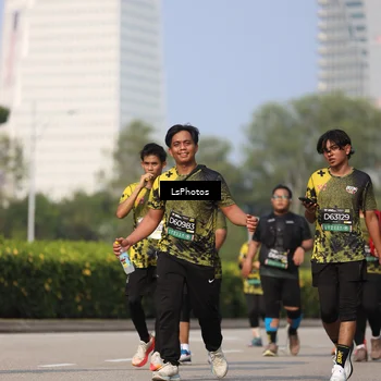 Runner Photo 6325965