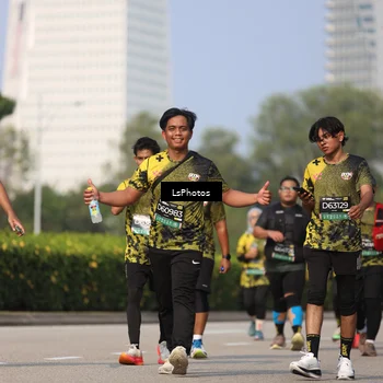 Runner Photo 6325989