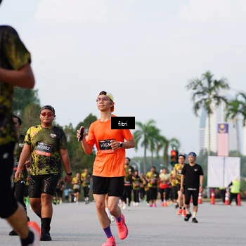 Runner Photo 6326026