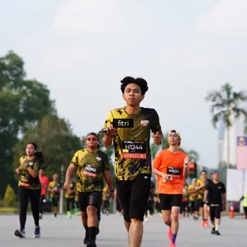 Runner Photo 6326039