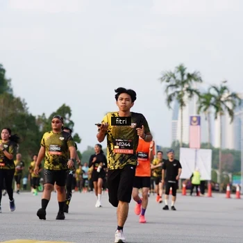 Runner Photo 6326057