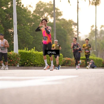 Runner Photo 6326099
