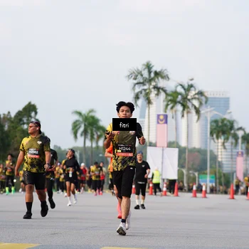 Runner Photo 6326106