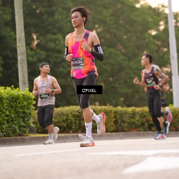 Runner Photo 6326108