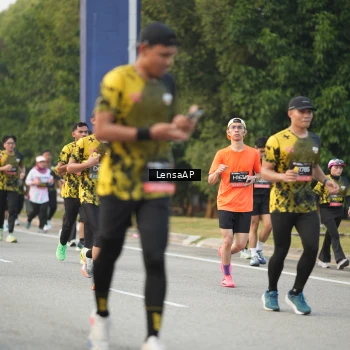 Runner Photo 6326288