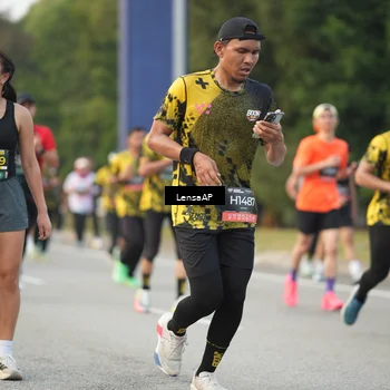 Runner Photo 6326300