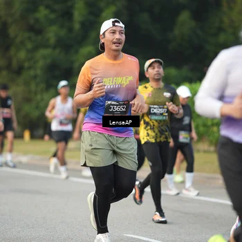 Runner Photo 6326320