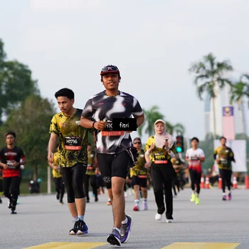 Runner Photo 6326358