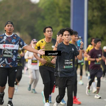 Runner Photo 6326398