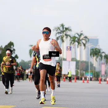 Runner Photo 6326473