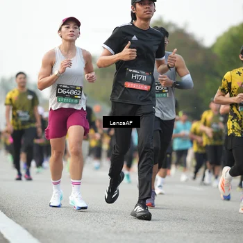 Runner Photo 6326579