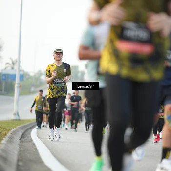Runner Photo 6326675