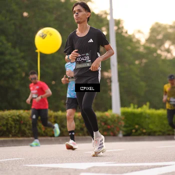 Runner Photo 6326756