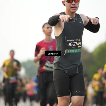 Runner Photo 6326787