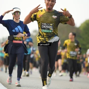 Runner Photo 6326944