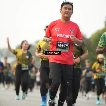 Runner Photo 6327052