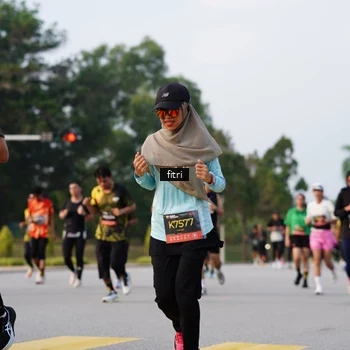 Runner Photo 6327058