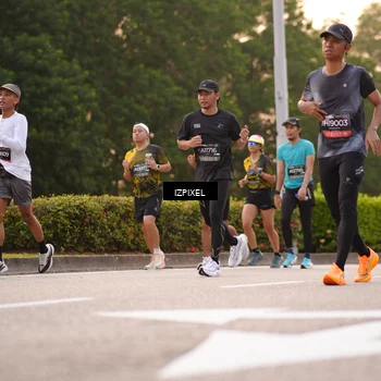 Runner Photo 6327285