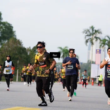 Runner Photo 6327343