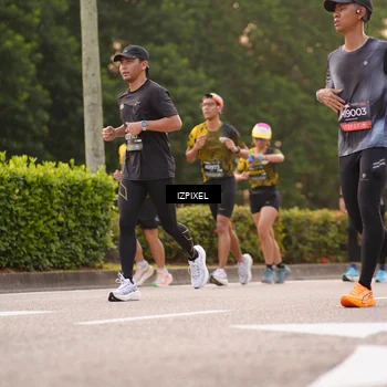 Runner Photo 6327347