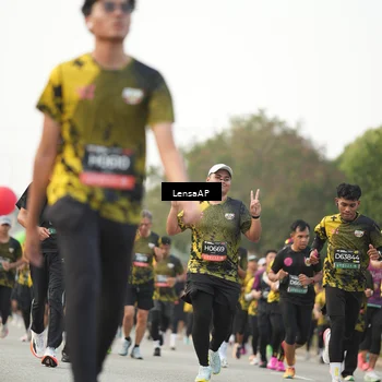 Runner Photo 6327435