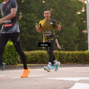 Runner Photo 6327450