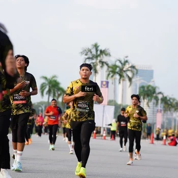 Runner Photo 6327595